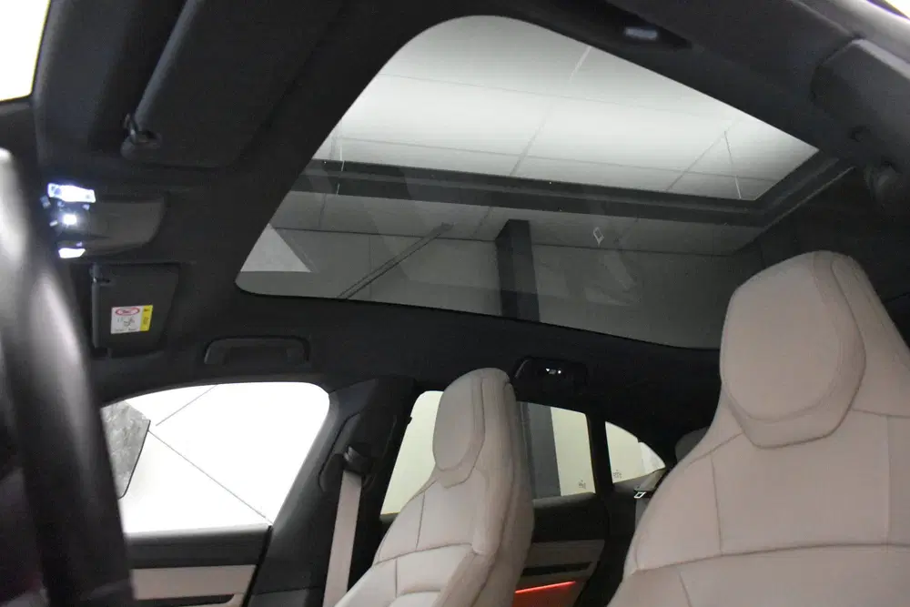 Porsche Taycan 4S 93kWh 426KW 573 pk Panodak 1 uit 2022, foto 2