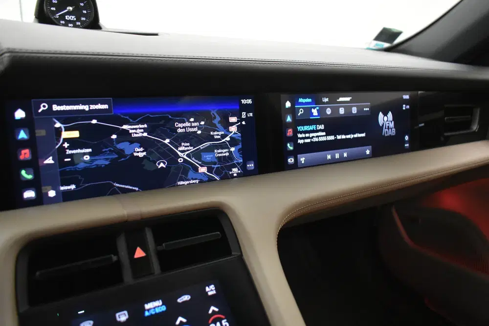 Porsche Taycan 4S 93kWh 426KW 573 pk Panodak 1 uit 2022, foto 5