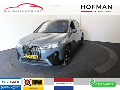 BMW iX xDrive40 High Exe Sport SOH 100% El Trek P uit 2022