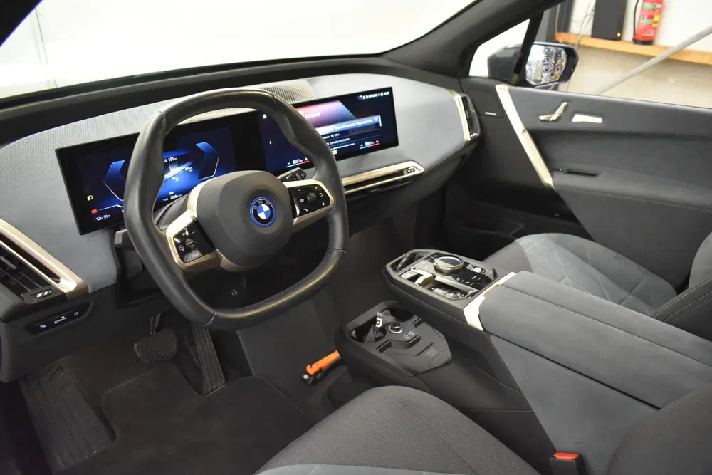 BMW iX xDrive40 High Exe Sport SOH 100% El Trek P uit 2022, foto 4
