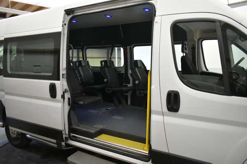 Fiat Ducato CNG L3h2 Airco 9 Persoons rolstoelbus Netto uit 2019, foto 3