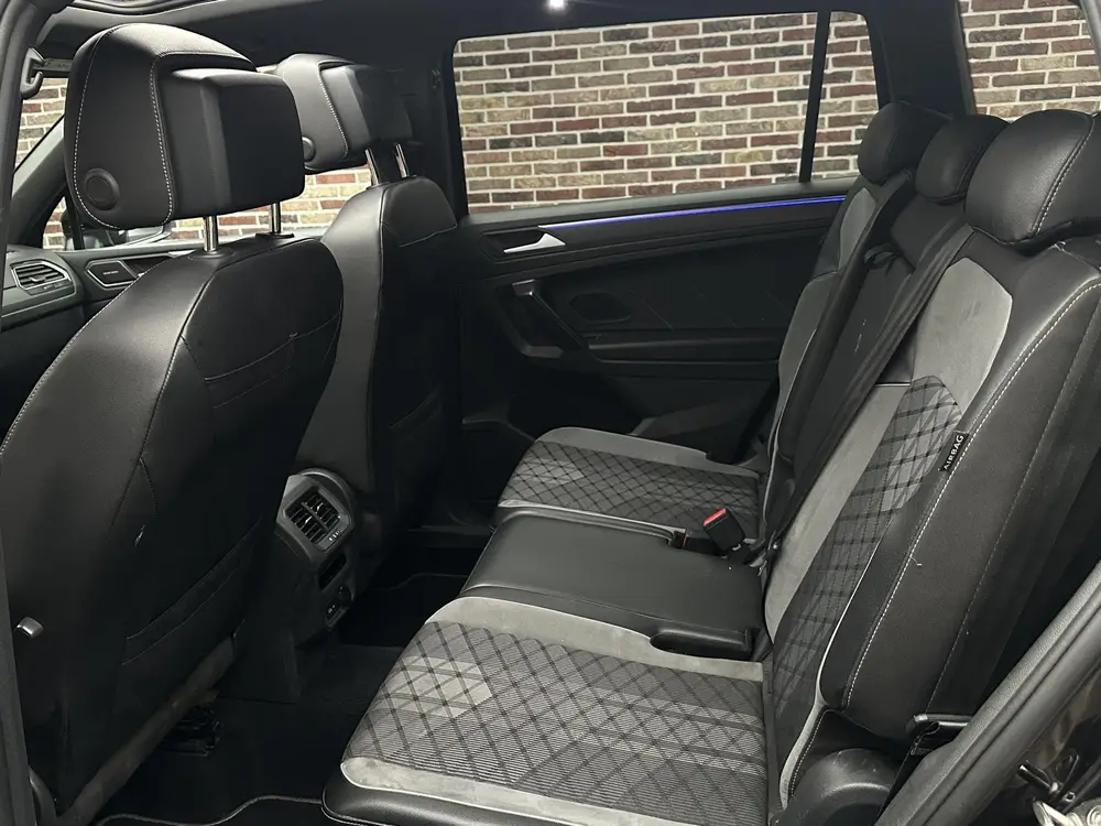 Volkswagen Tiguan Allspace 1.5 TSI R-Line 7-PERSOONS 7P IQ H uit 2022, foto 13