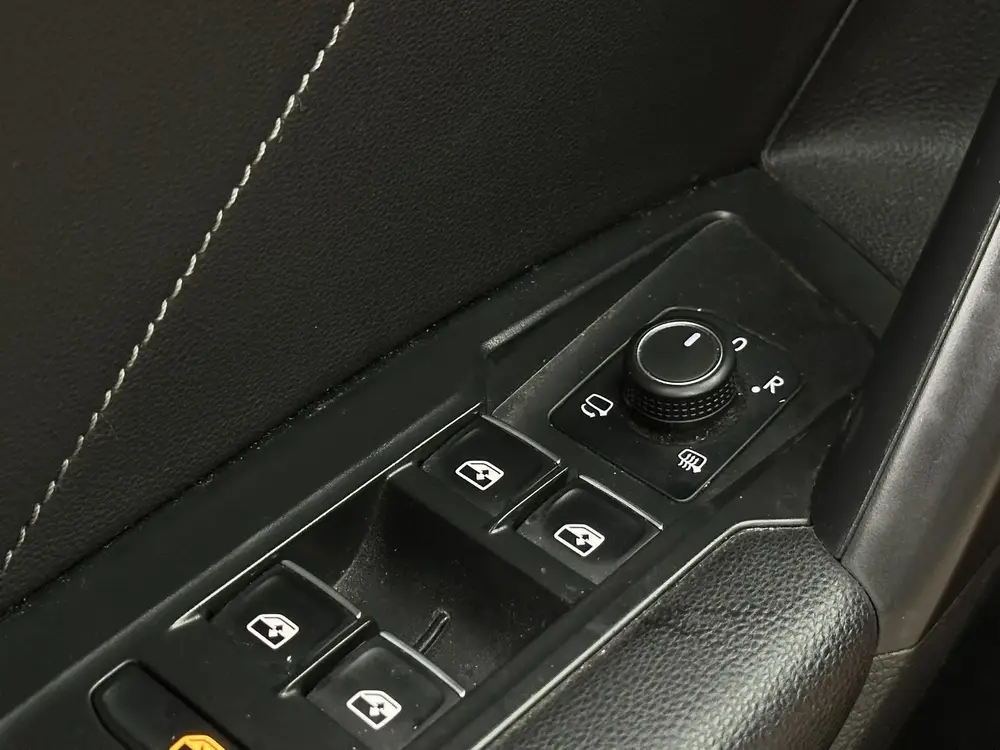 Volkswagen Tiguan Allspace 1.5 TSI R-Line 7-PERSOONS 7P IQ H uit 2022, foto 16