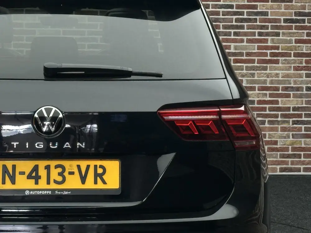 Volkswagen Tiguan Allspace 1.5 TSI R-Line 7-PERSOONS 7P IQ H uit 2022, foto 7