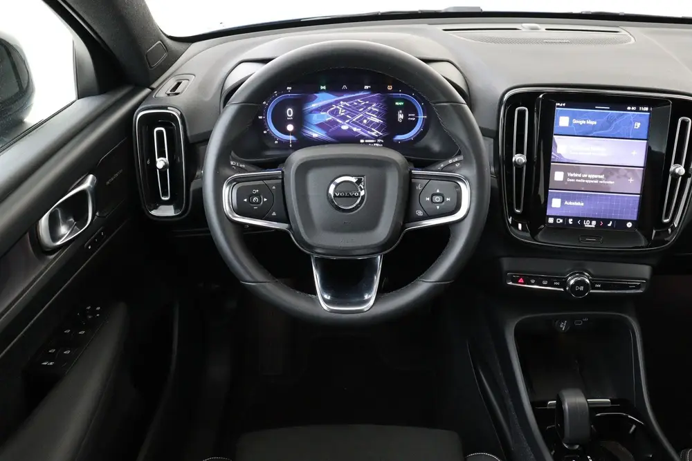 Volvo C40 RECHARGE ULTIMATE 69 kWh -PANO.DAK uit 2023, foto 2