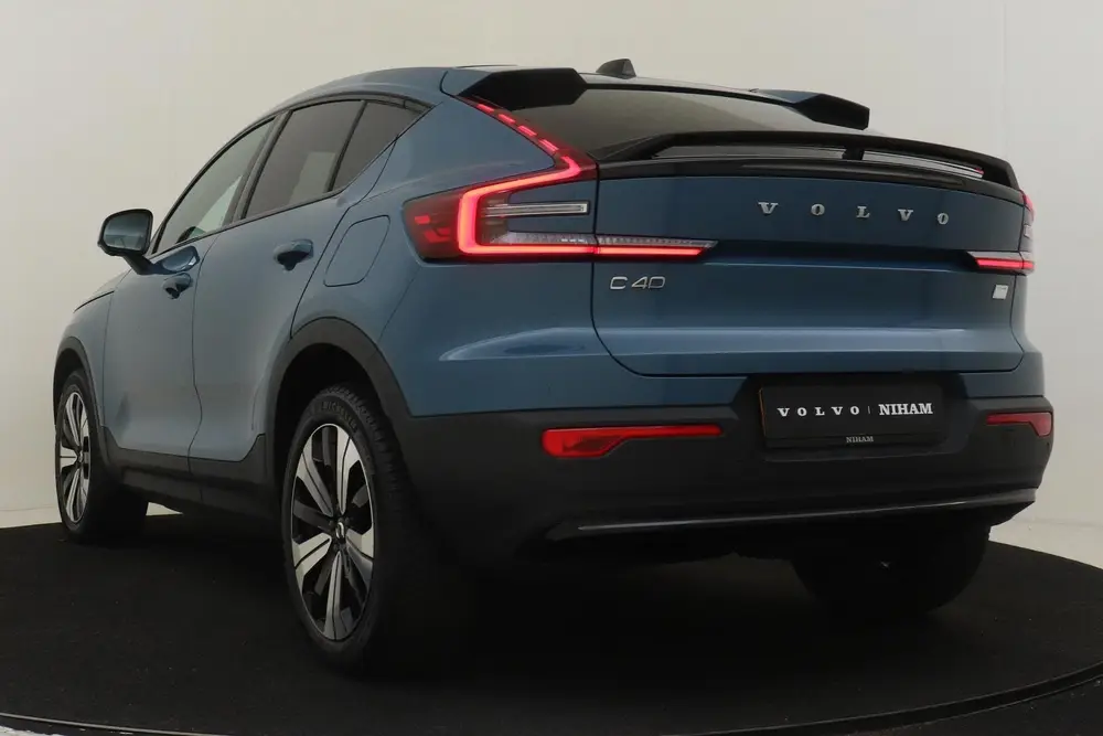 Volvo C40 RECHARGE ULTIMATE 69 kWh -PANO.DAK uit 2023, foto 5