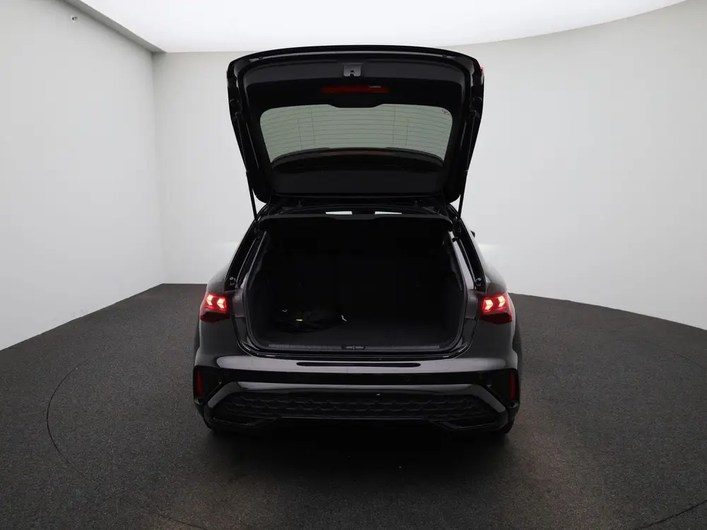 Audi A3 40 TFSI e S edition 204 PK uit 2025, foto 11