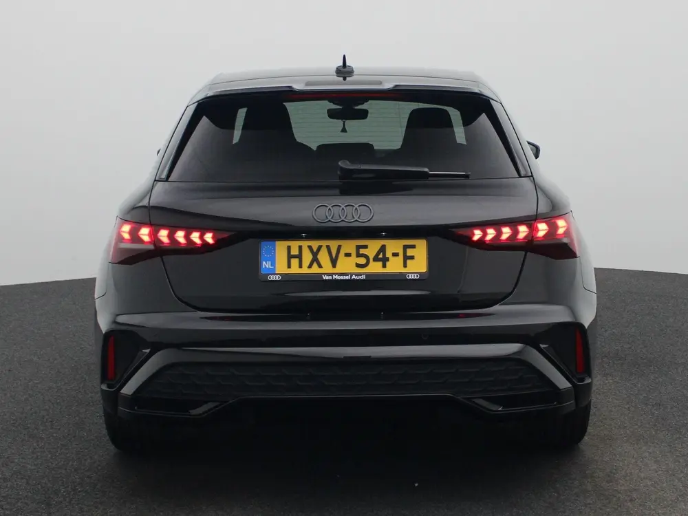 Audi A3 40 TFSI e S edition 204 PK uit 2025, foto 5