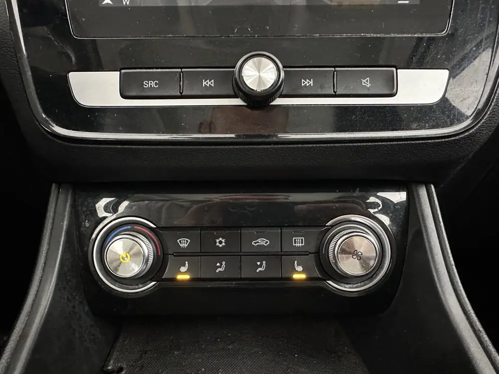 MG ZS EV Luxury 45 kWh (INCL-BTW) Aut. *PANO | LEATHER | CCS uit 2020, foto 15