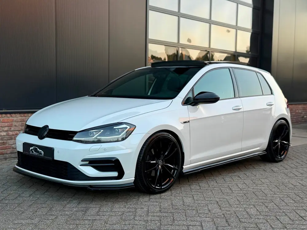 Volkswagen Golf 1.5 TSI Highline R-Line 150pk Pano/Virtual/K uit 2019, foto 2