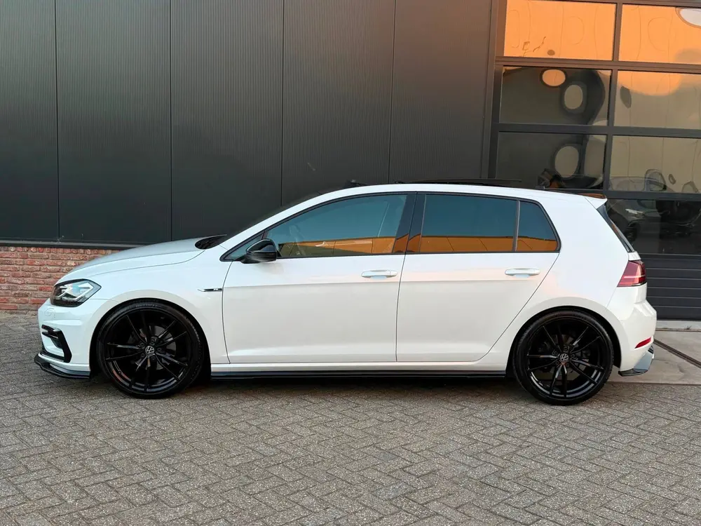 Volkswagen Golf 1.5 TSI Highline R-Line 150pk Pano/Virtual/K uit 2019, foto 3