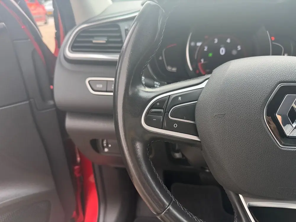 Renault Kadjar 1.3 TCe Intens uit 2019, foto 18