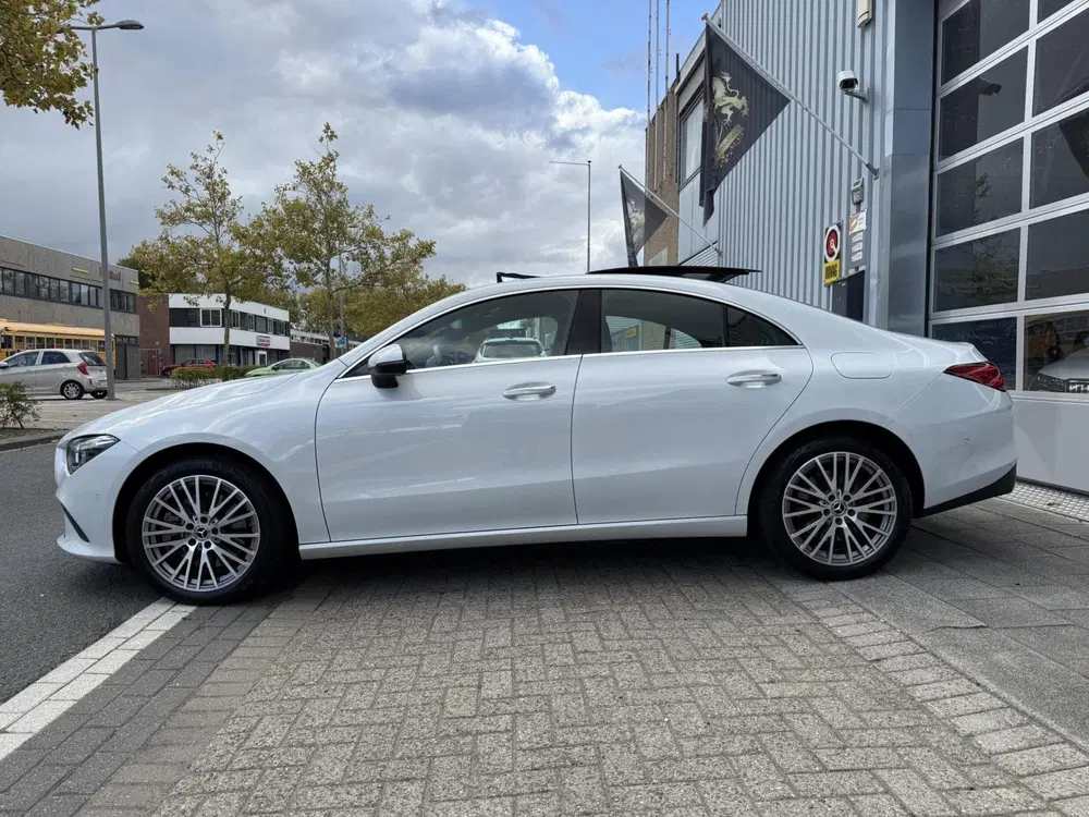 Mercedes-Benz CLA 250e AMG CAM uit 2022, foto 17