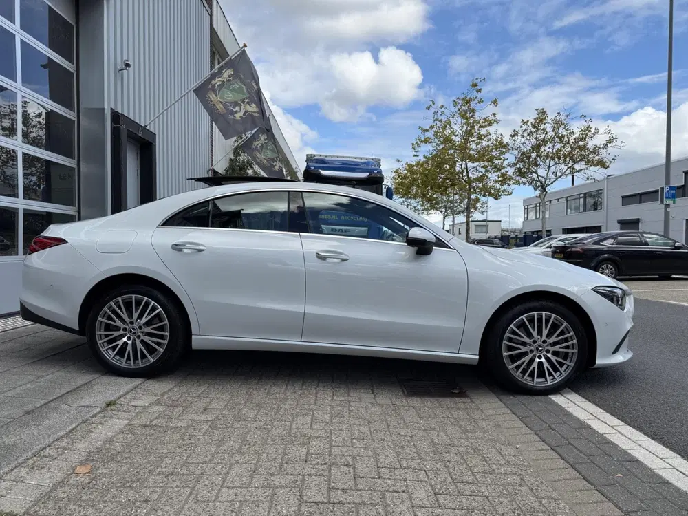 Mercedes-Benz CLA 250e AMG CAM uit 2022, foto 19