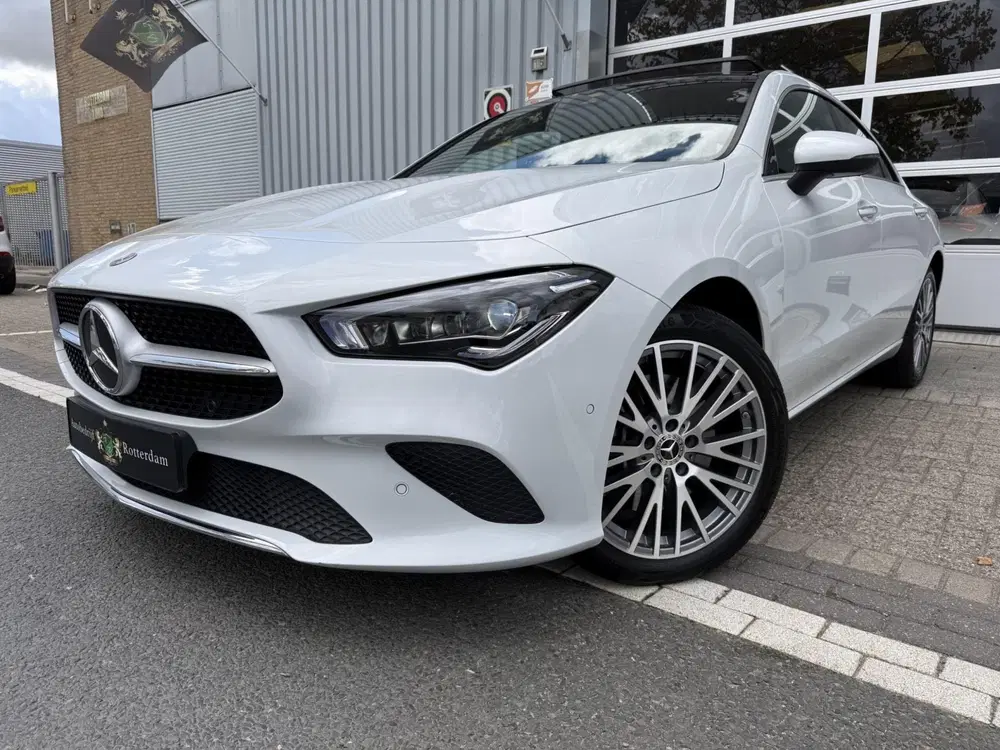 Mercedes-Benz CLA 250e AMG CAM uit 2022, foto 5
