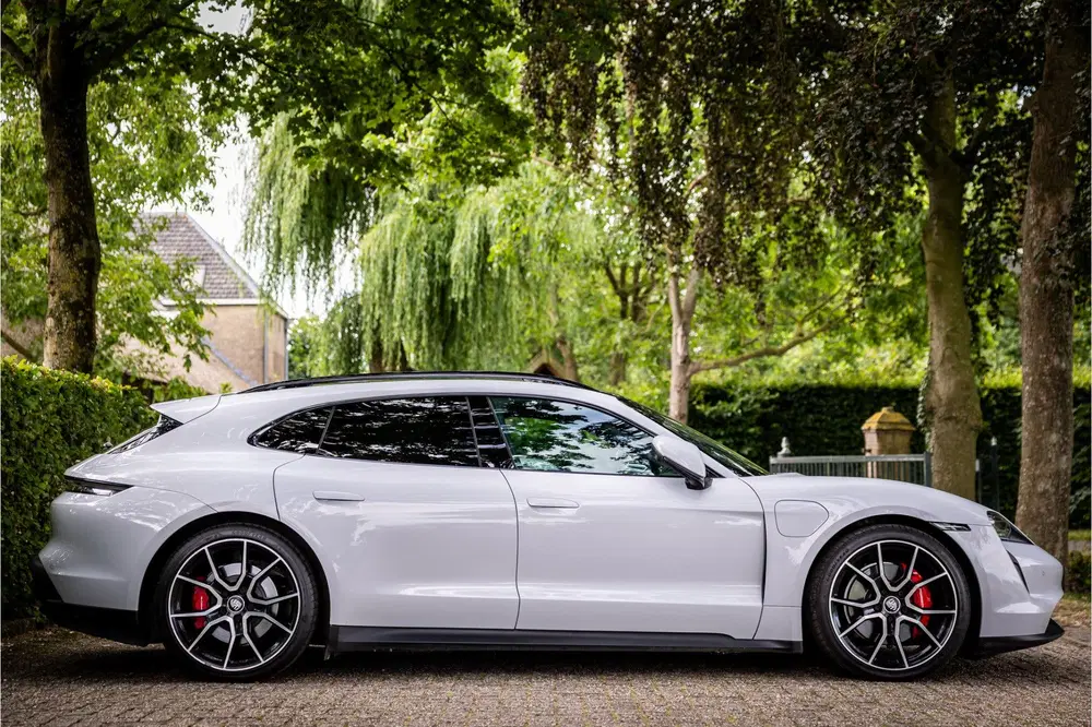 Porsche Taycan 4S 93 kWh Panorama 21" Sport Ch uit 2022, foto 16