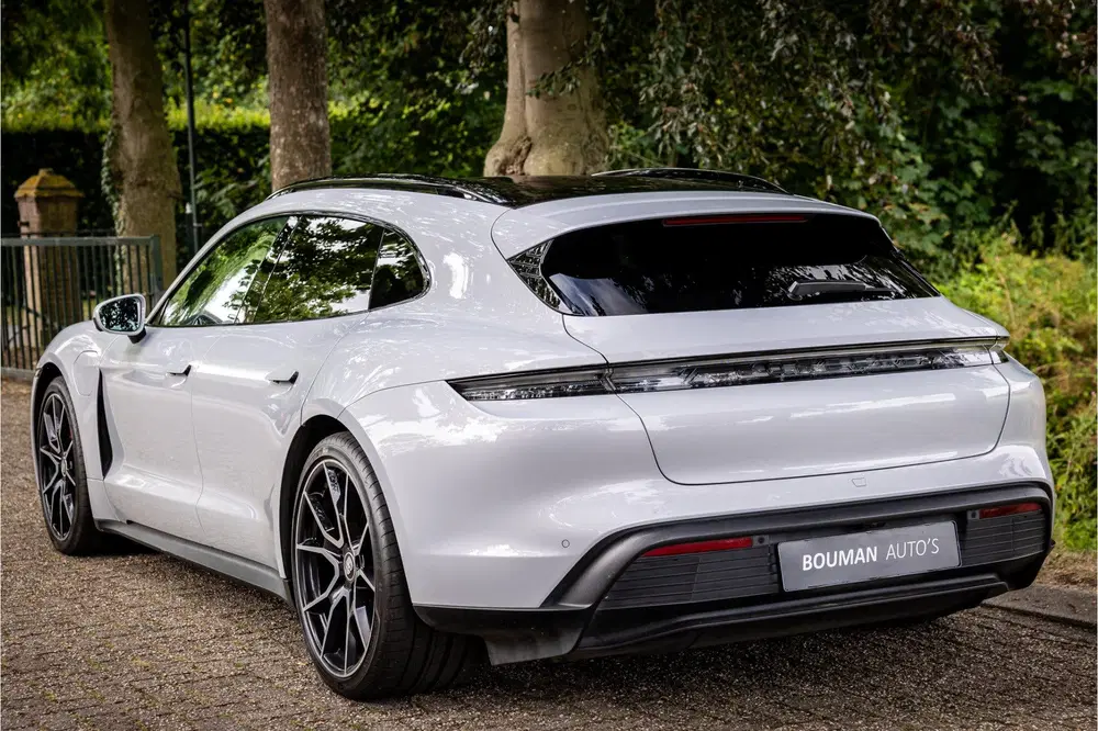 Porsche Taycan 4S 93 kWh Panorama 21" Sport Ch uit 2022, foto 17