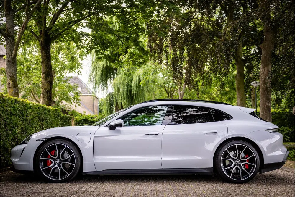 Porsche Taycan 4S 93 kWh Panorama 21" Sport Ch uit 2022, foto 3