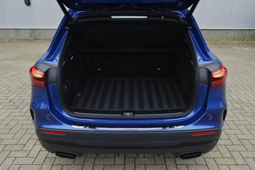 Mercedes-Benz GLA 180 AMG Star Edition Night AUT7 (2025) uit 2025, foto 13