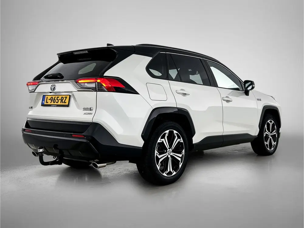 Toyota RAV 4 2.5 Plug-in Hybrid AWD Bi-Tone Plus (bj 20 uit 2021, foto 3