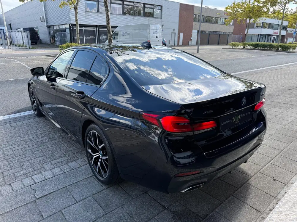 BMW 5-serie 545e xDrive High Executive M-Sport AUT 395 uit 2021, foto 15