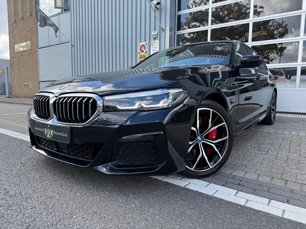 BMW 5-serie 545e xDrive High Executive M-Sport AUT 395 uit 2021, foto 7