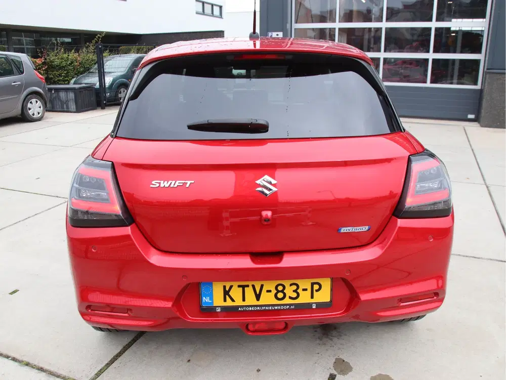 Suzuki Swift 1.2 Style Smart Hybrid Hybride Camera-Carp uit 2025, foto 5