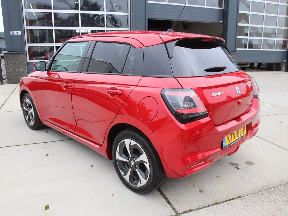 Suzuki Swift 1.2 Style Smart Hybrid Hybride Camera-Carp uit 2025, foto 6