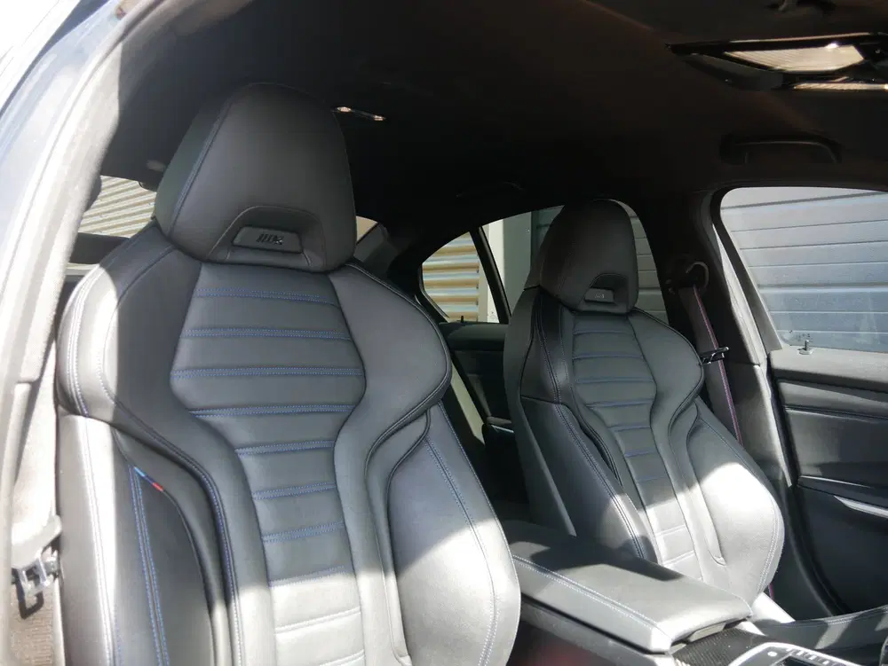 BMW 3-serie 330e M-Sport Shadow uit 2021, foto 11