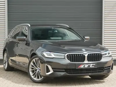 BMW 5-serie 520e Business Edition Plus 91% SOH uit 2022