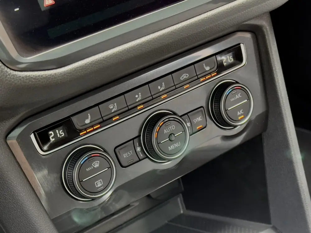 Volkswagen Tiguan Allspace 1.5 TSI AUT7 7PERS 3x R-LINE PANO uit 2020, foto 15