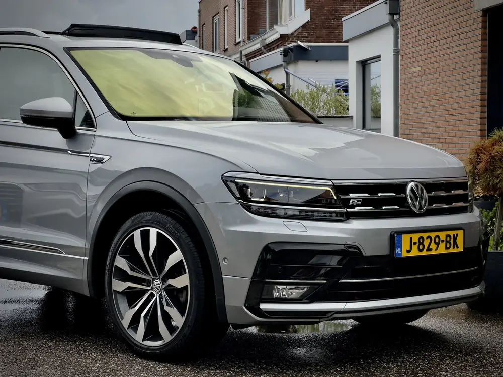 Volkswagen Tiguan Allspace 1.5 TSI AUT7 7PERS 3x R-LINE PANO uit 2020, foto 18