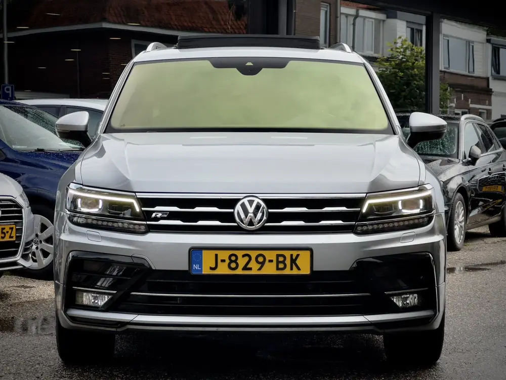 Volkswagen Tiguan Allspace 1.5 TSI AUT7 7PERS 3x R-LINE PANO uit 2020, foto 5