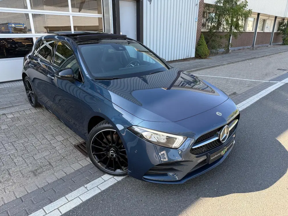 Mercedes-Benz A-Klasse 250 e AMG LED uit 2022, foto 9