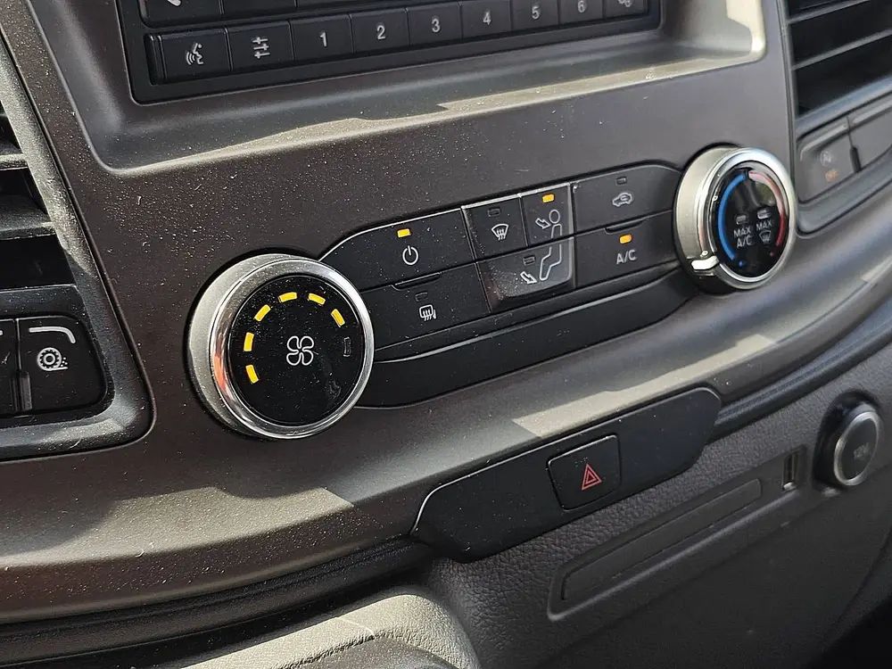 Ford Transit CUSTOM 2.0 l1h1 170pk automaat! uit 2019, foto 5
