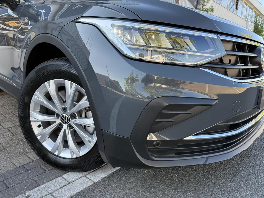 Volkswagen Tiguan 1.4 TSI eHybrid LED/ACC/PDC/LMV/NAVI/VIRTU uit 2023, foto 11