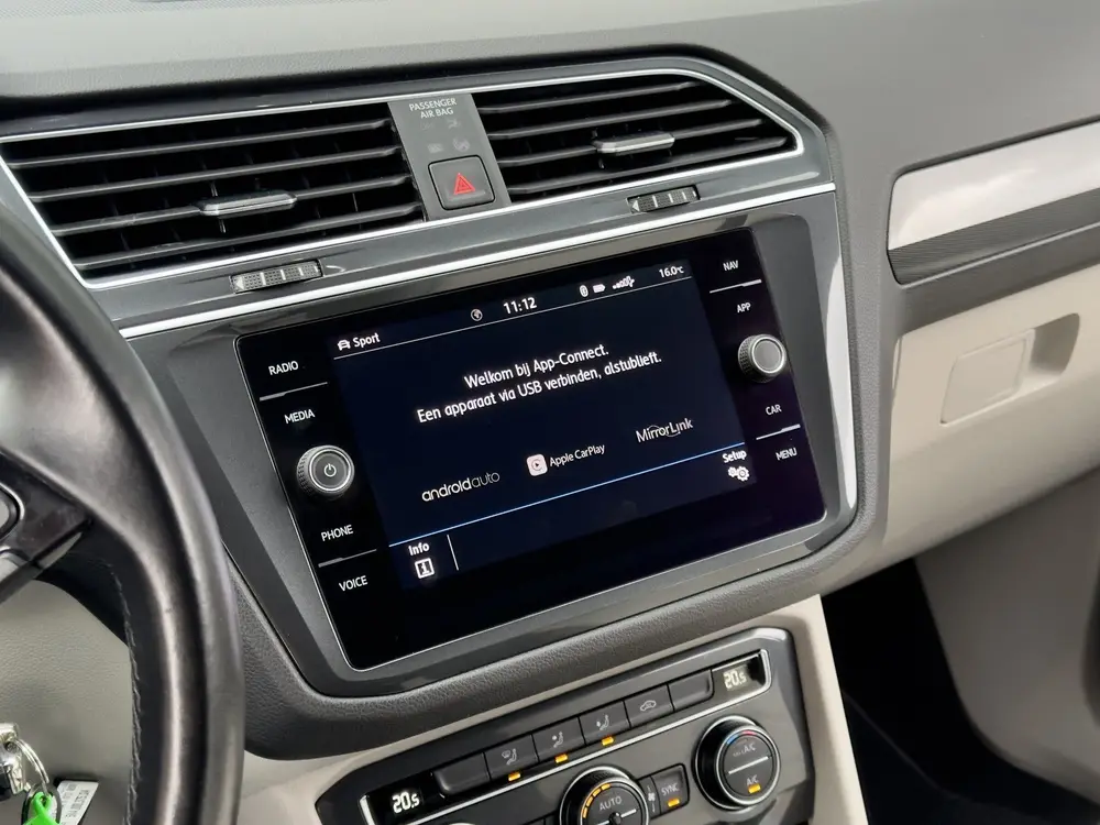 Volkswagen Tiguan 1.5 TSI AUT7 2X R-LINE DESIGNO-INT NAVI DI uit 2020, foto 14