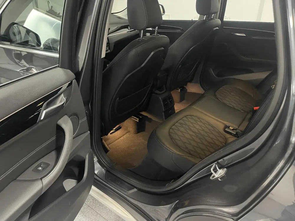 BMW X1 SDrive20i High Executive Autom, Navigatie NL Auto! NA uit 2019, foto 15
