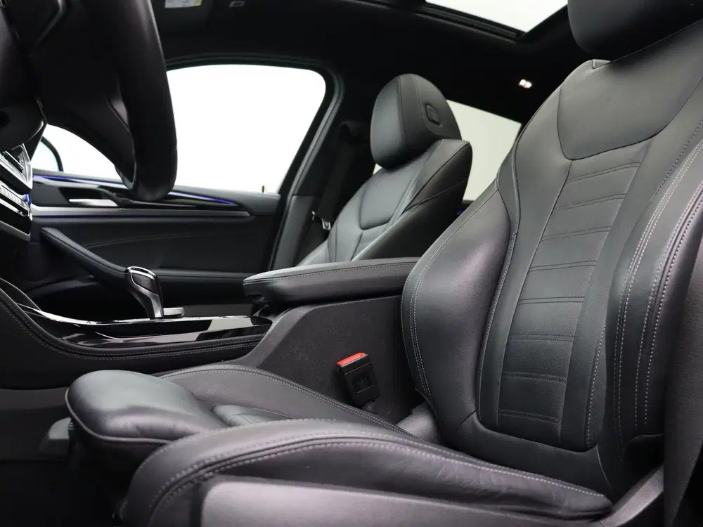 BMW X4 M40i High Executive uit 2022, foto 11