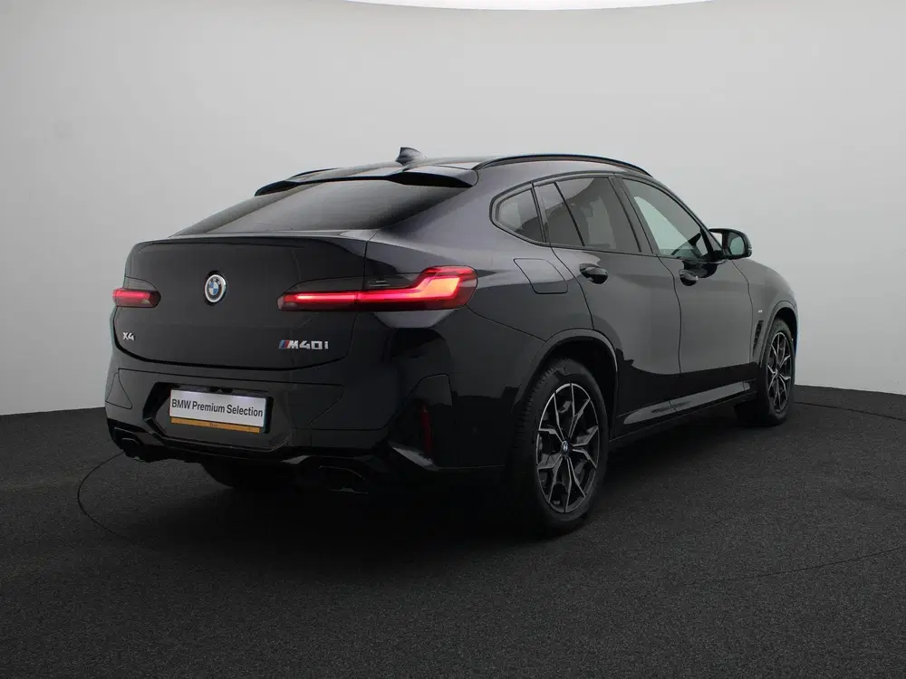 BMW X4 M40i High Executive uit 2022, foto 2