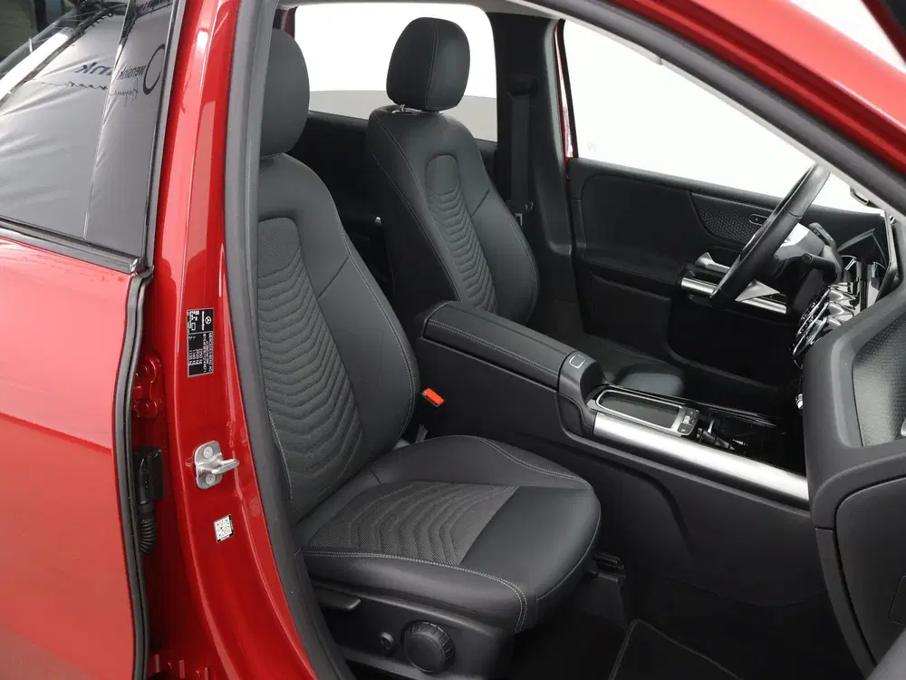 Mercedes-Benz B-Klasse 250 e Business Solution Luxury Night uit 2025, foto 10