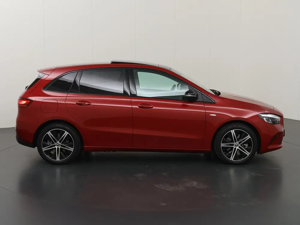 Mercedes-Benz B-Klasse 250 e Business Solution Luxury Night uit 2025, foto 6