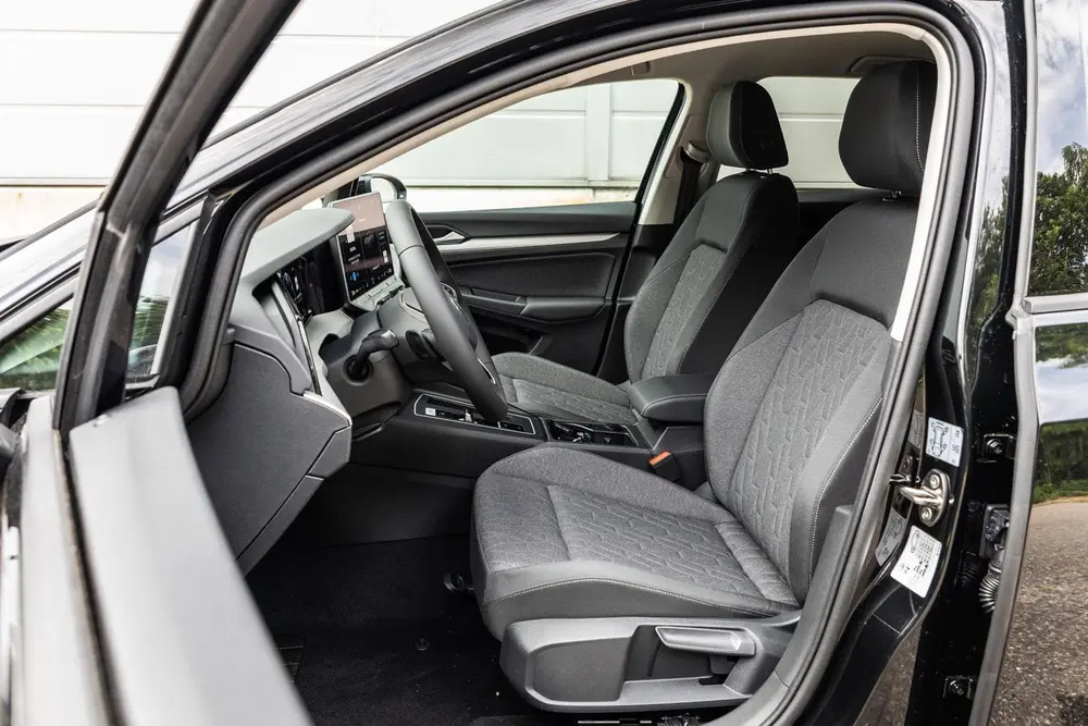 Volkswagen Golf 1.5 TSI 116pk Life Edition | Trekhaak Wegkla uit 2026, foto 4
