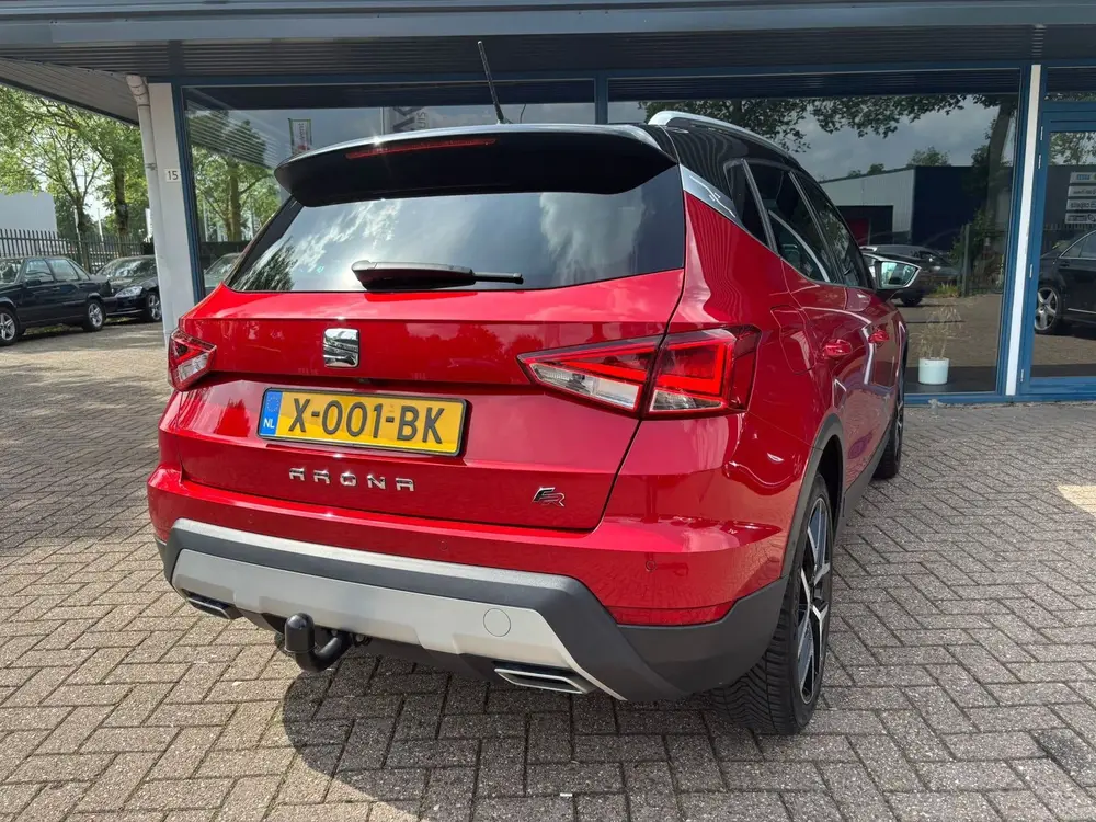 SEAT Arona 1.5 TSI EVO FR Business Intense|ACC|Camera|DAB|LE uit 2019, foto 4