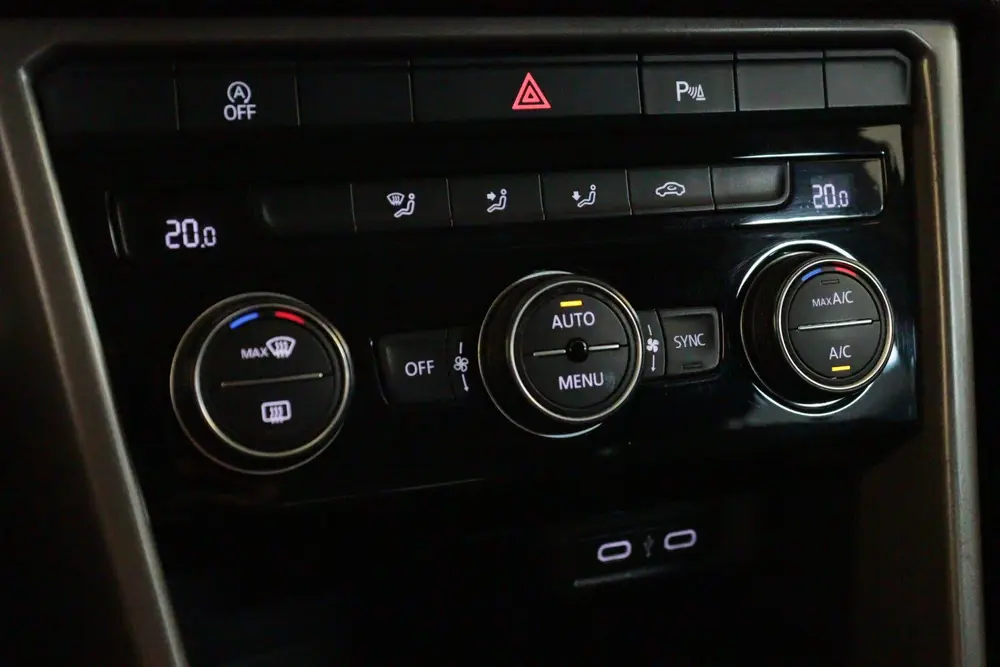 Volkswagen T-Roc 1.0 TSI Style | TWO-TONE | NAVI / APPCONNEC uit 2020, foto 7