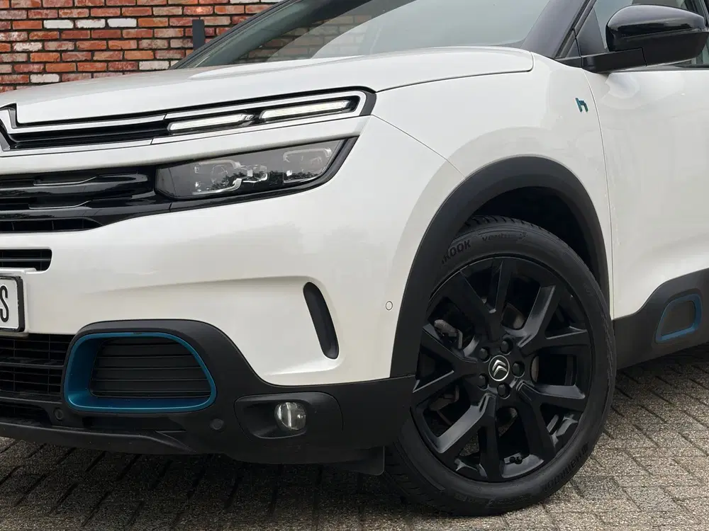 Citroën C5 Aircross Citroen C5 Aircross 1.6 Plug-in Hybrid 225 uit 2020, foto 18