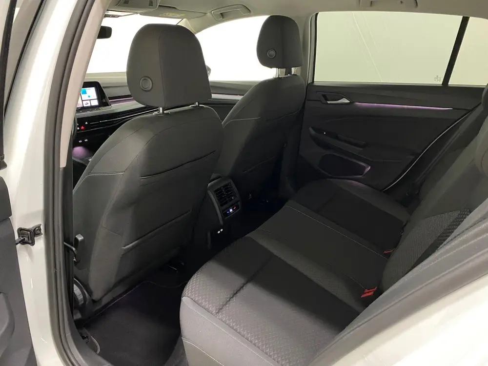 Volkswagen Golf 1.0 TSI 110PK Active ACC Navi Led Koplampen uit 2022, foto 5