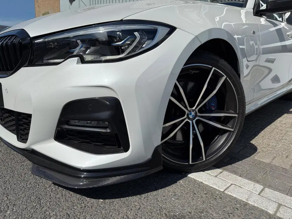 BMW 3-serie 330e High Executive M Performance CARBON 3 uit 2020, foto 18