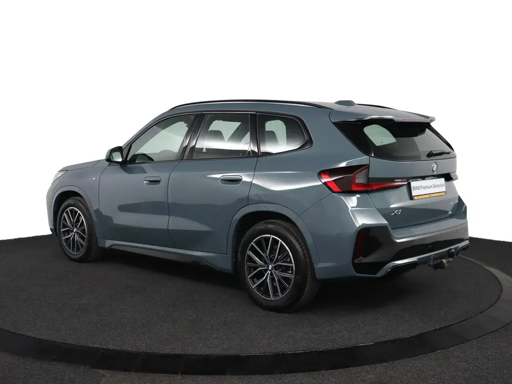BMW X1 sDrive18i uit 2023, foto 10