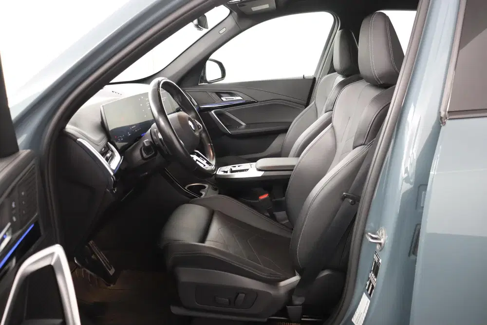 BMW X1 sDrive18i uit 2023, foto 14